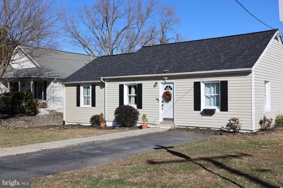 113 Hillcrest Dr, Fredericksburg, VA 22401 - Image #2