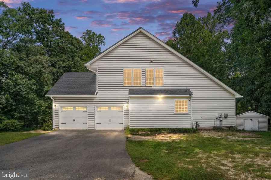 199 Stonewall Dr, Fredericksburg, VA 22401 - Image #2