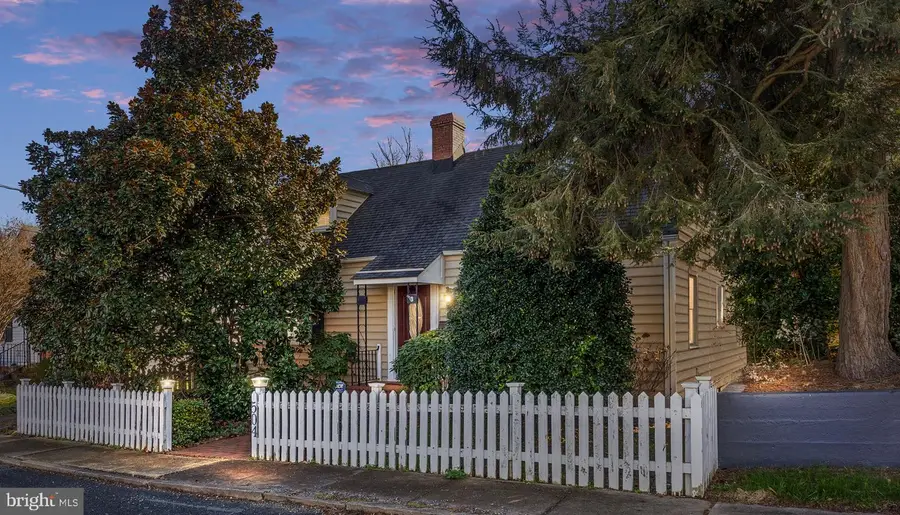 504 Hawke St, Fredericksburg, VA 22401 - Image #2