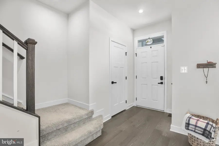 2052 Track Cir, Fredericksburg, VA 22401 - Image #2