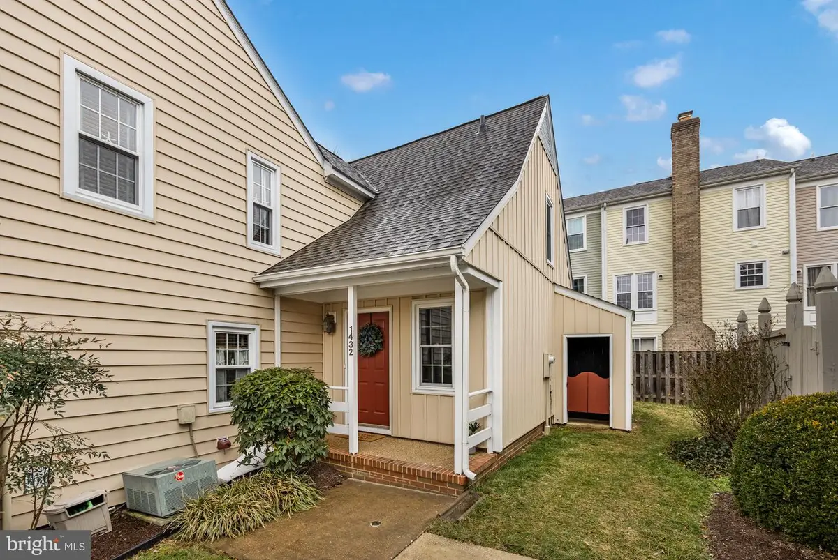 1432 Kenmore Ave, Fredericksburg, VA 22401 - #1