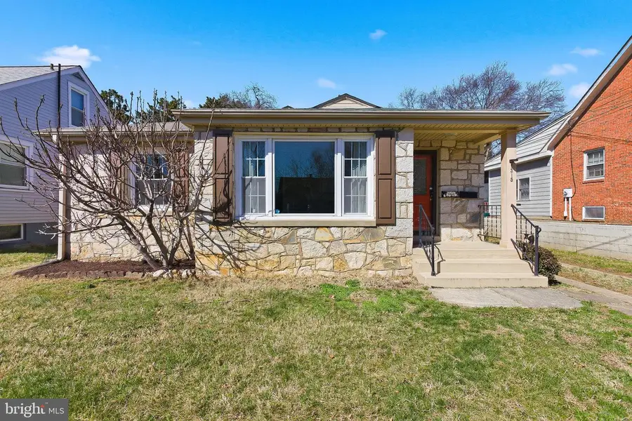 1315 Payne St, Fredericksburg, VA 22401 - #2