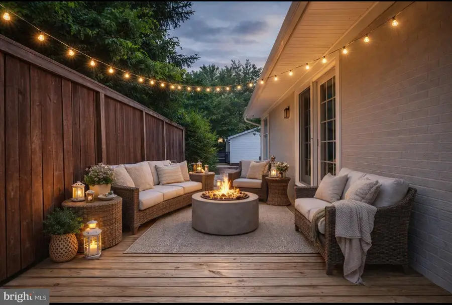 1321 Dandridge St, Fredericksburg, VA 22401 - #3