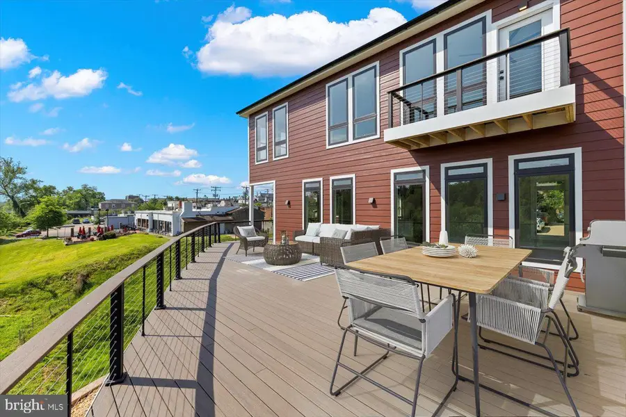 1111 Sophia St, Fredericksburg, VA 22401 - #2