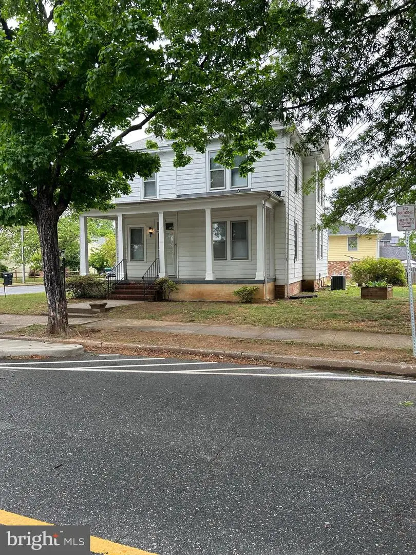335 Tyler St, Fredericksburg, VA 22401 - #1