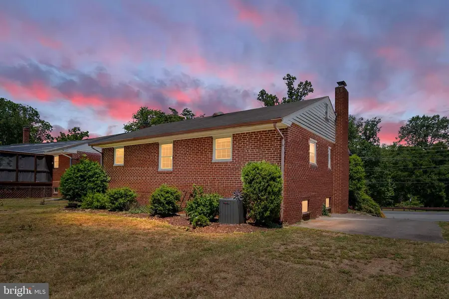 3204 Linden Ave, Fredericksburg, VA 22401 - #2