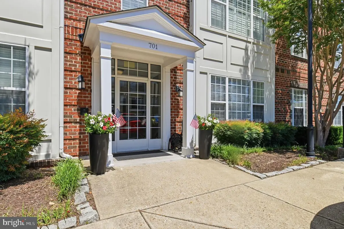 701 Cobblestone Blvd #308, Fredericksburg, VA 22401 - #1
