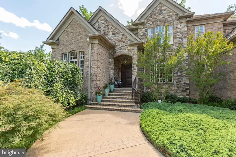 6 Delahay Dr, Fredericksburg, VA 22401 - #3