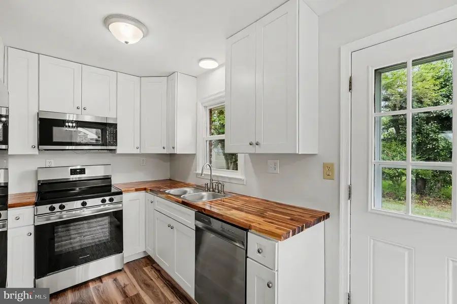 207 South St, Fredericksburg, VA 22401 - #3