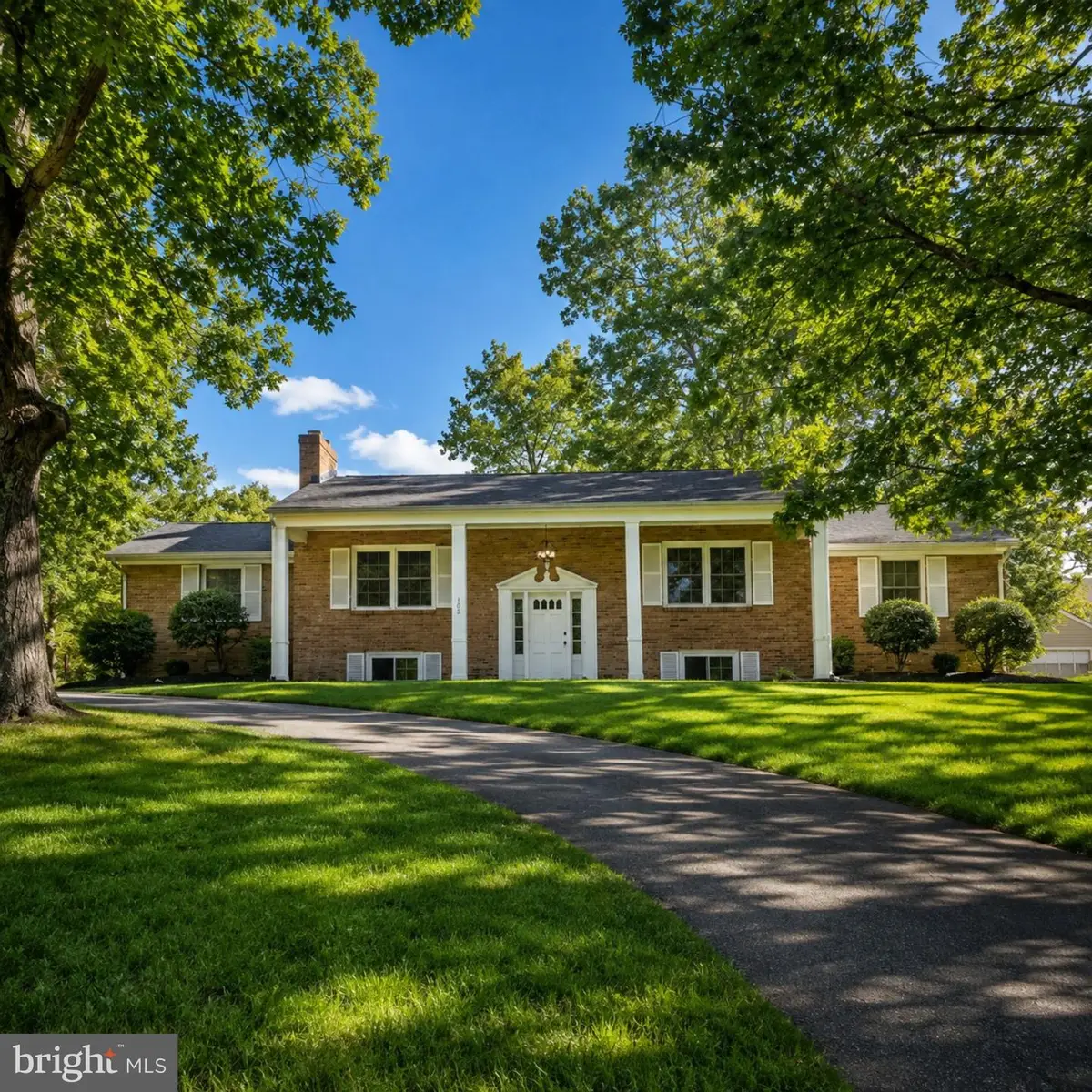 102 Woodland Rd, Fredericksburg, VA 22401 - #1
