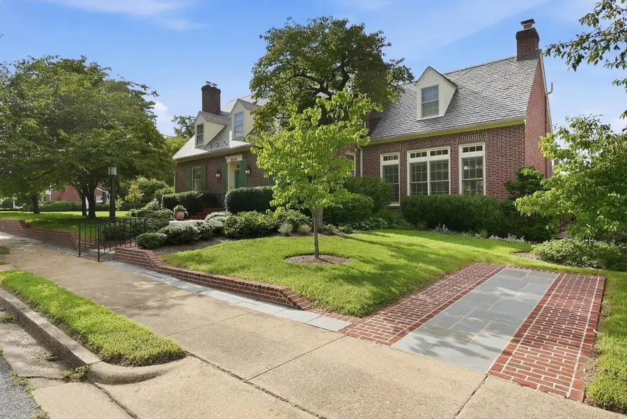 809 Cornell St, Fredericksburg, VA 22401 - #3