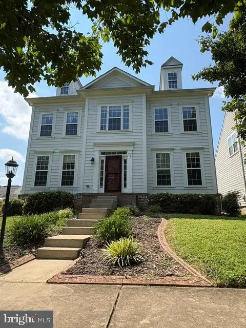 1201 Hearthstone Dr, Fredericksburg, VA 22401 - #1