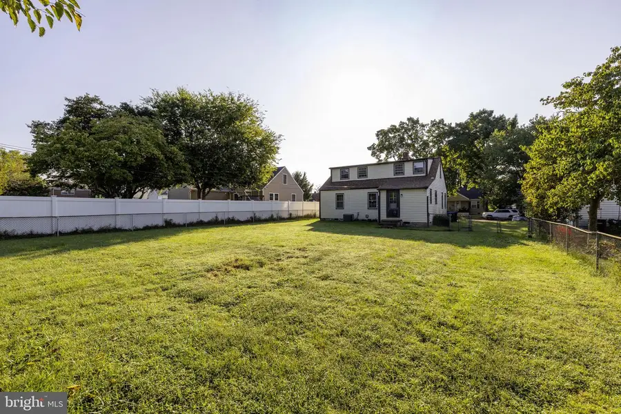 417 Woodford St, Fredericksburg, VA 22401 - #2