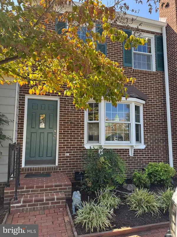 2 Lafayette Sta, FREDERICKSBURG, VA 22401