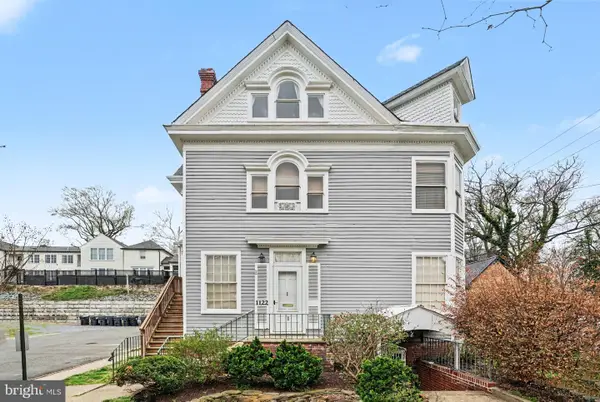 1122 Caroline St, FREDERICKSBURG, VA 22401