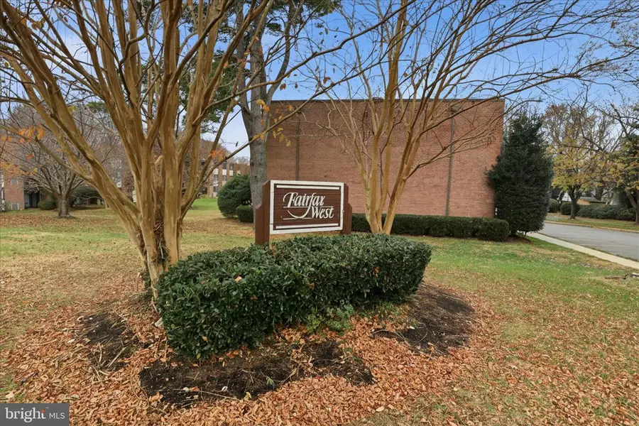 10721 West Dr #302, Fairfax, VA 22030 - Image #3