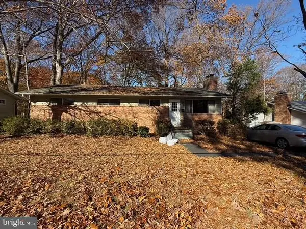 10118 Spring Lake Ter, FAIRFAX, VA 22030