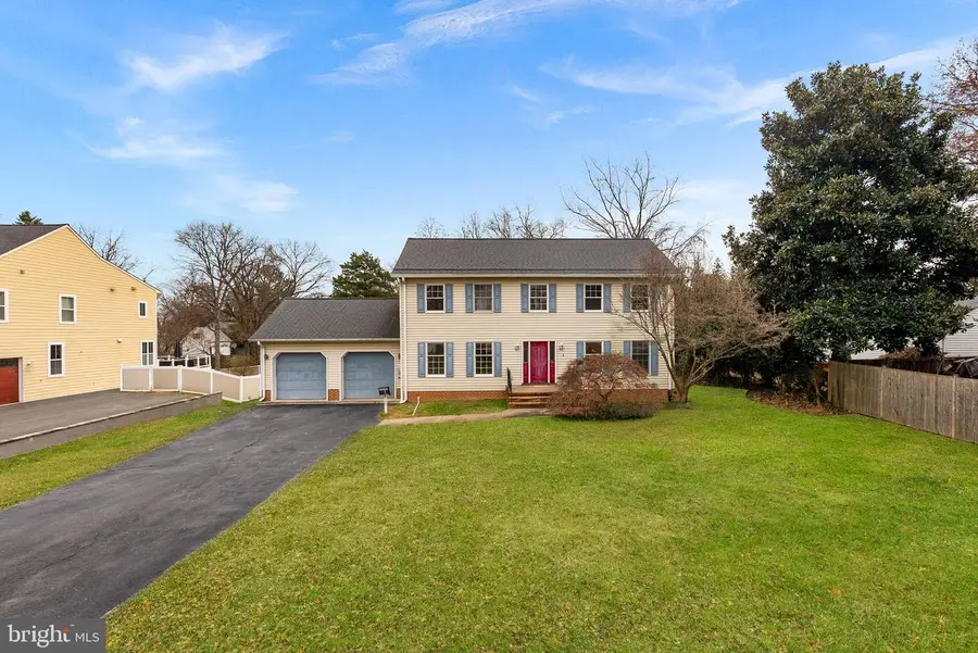 3709 Howsen Ave, Fairfax, VA 22030 - Image #2