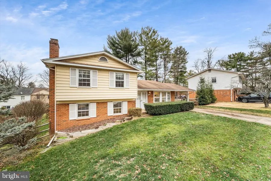 3209 Armory Ct, Fairfax, VA 22030 - Image #3