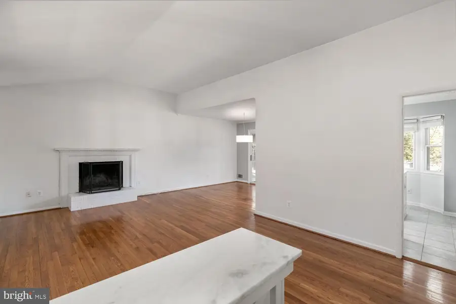 3604 Cornell Rd, Fairfax, VA 22030 - Image #3