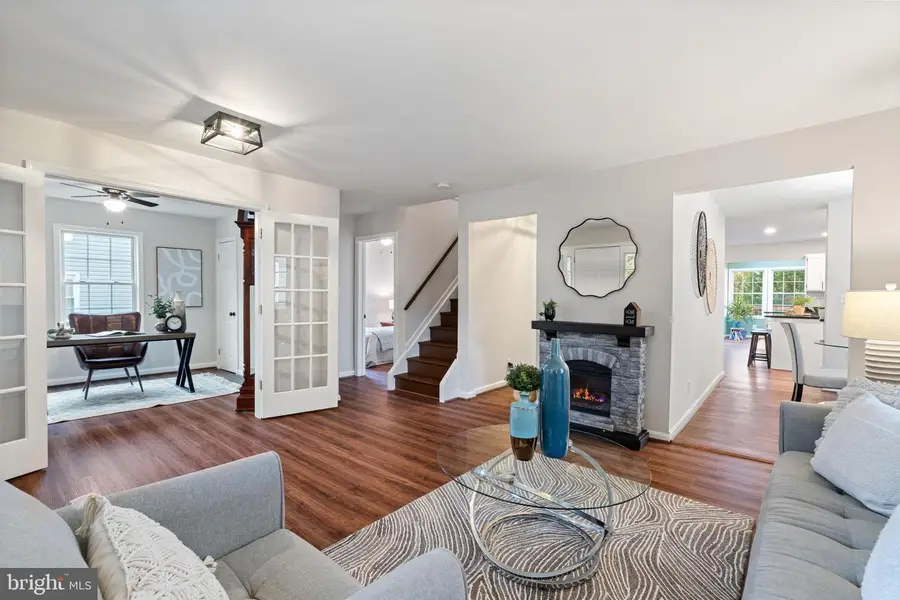 4009 Roberts Rd, Fairfax, VA 22032 - #3