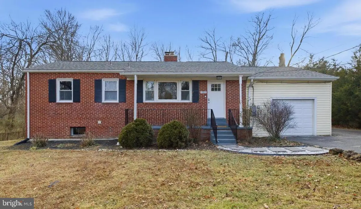 10915 Orchard St, Fairfax, VA 22030 - Image #1
