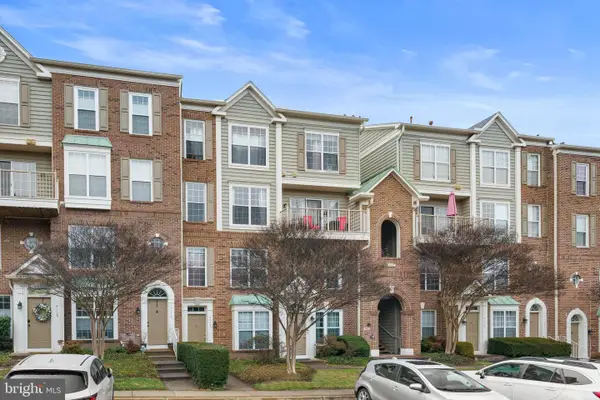 4110 Vanderbilt Ct #303, FAIRFAX, VA 22030