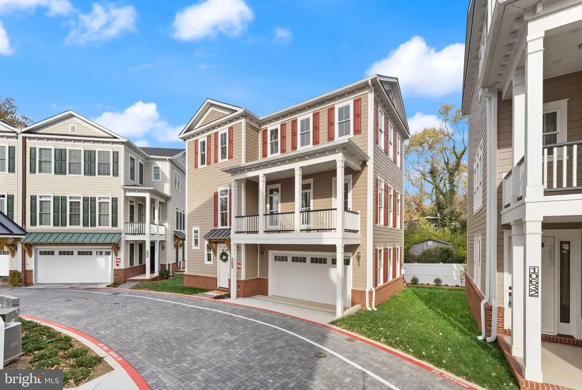 10634 Pocket Pl, George Mason, VA 22030 - #1