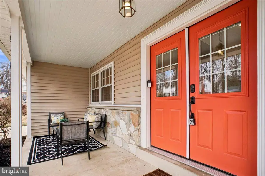 10113 Cardinal Rd, Fairfax, VA 22030 - #2