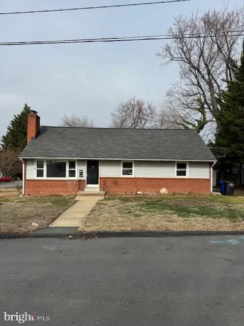 10818 1st St, FAIRFAX, VA 22030