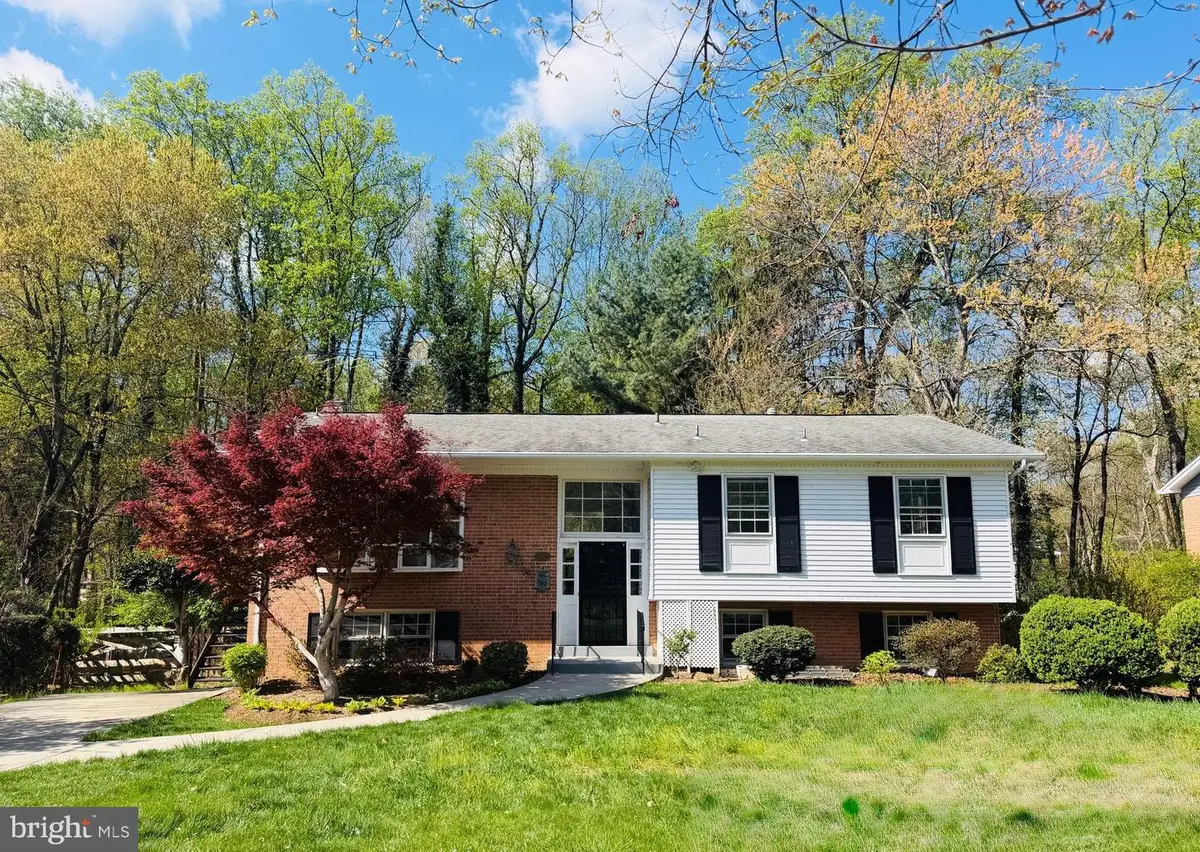 10115 Blue Coat Dr, Fairfax, VA 22030 - #1