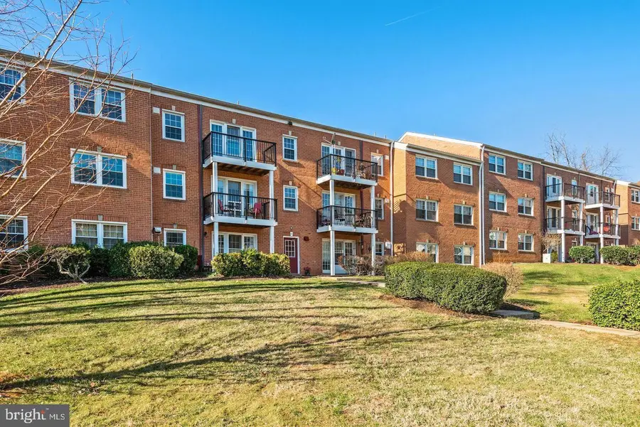 9467 Fairfax Blvd #304, Fairfax, VA 22031 - #2