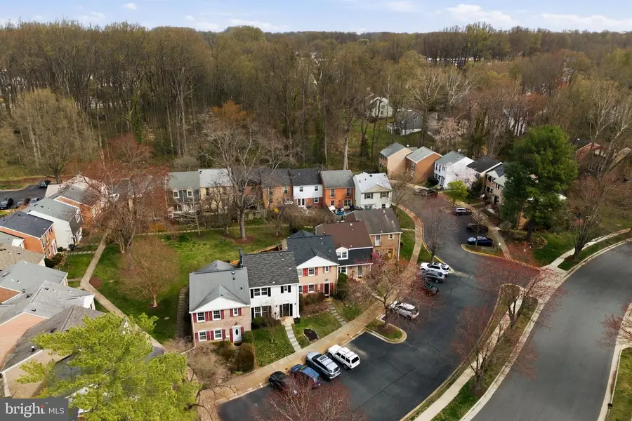 3262 Cambridge Ct, Fairfax, VA 22030 - #2