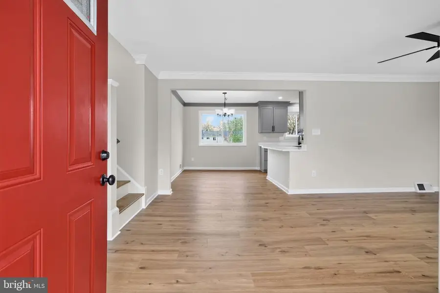 3811 Egan Dr, Fairfax, VA 22030 - #3