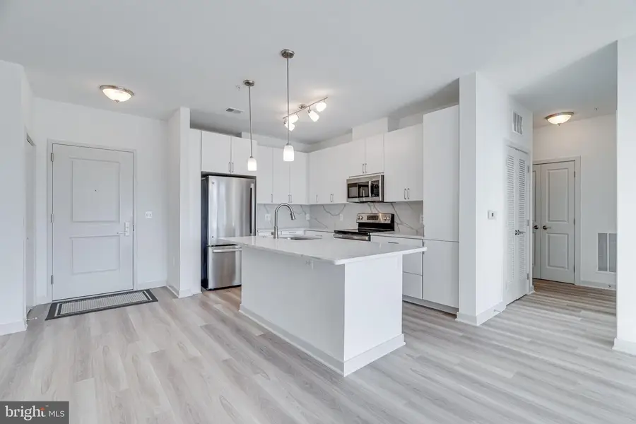 10755 Fairgrounds Dr #326, Fairfax, VA 22030 - #3