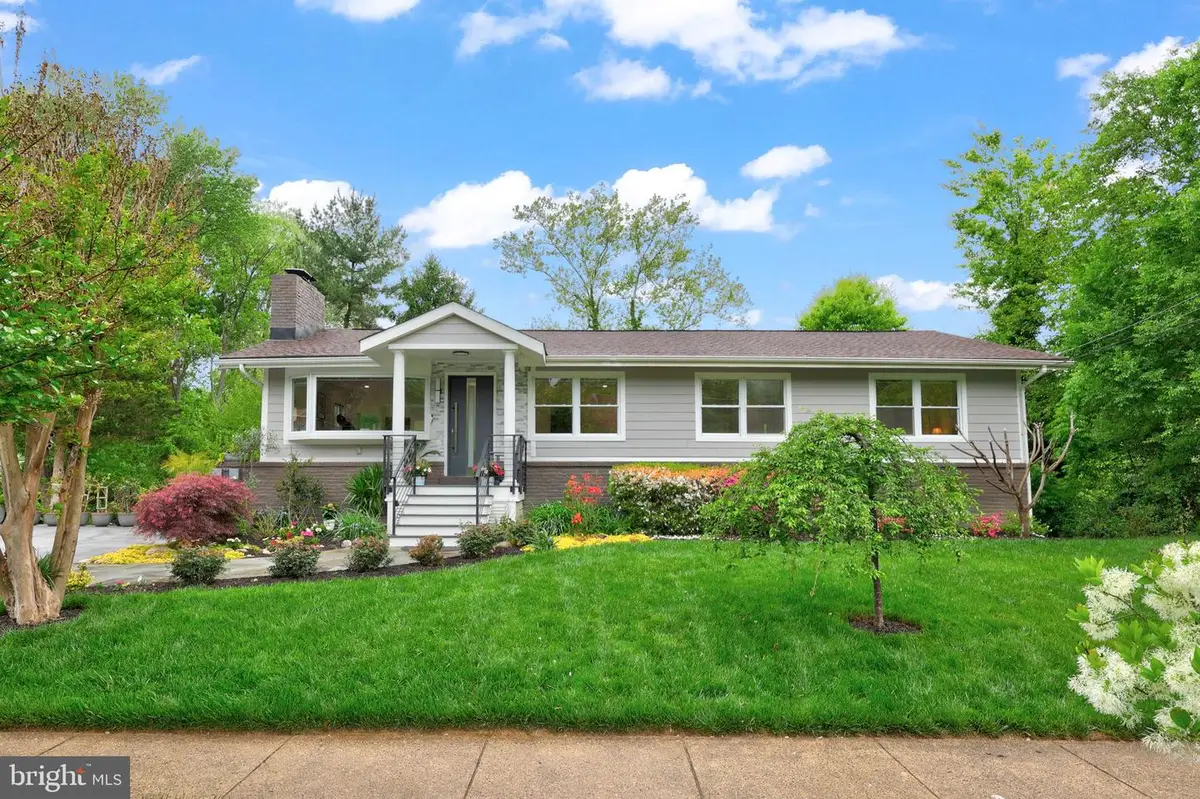 10146 Spring Lake Ter, Fairfax, VA 22030 - #1