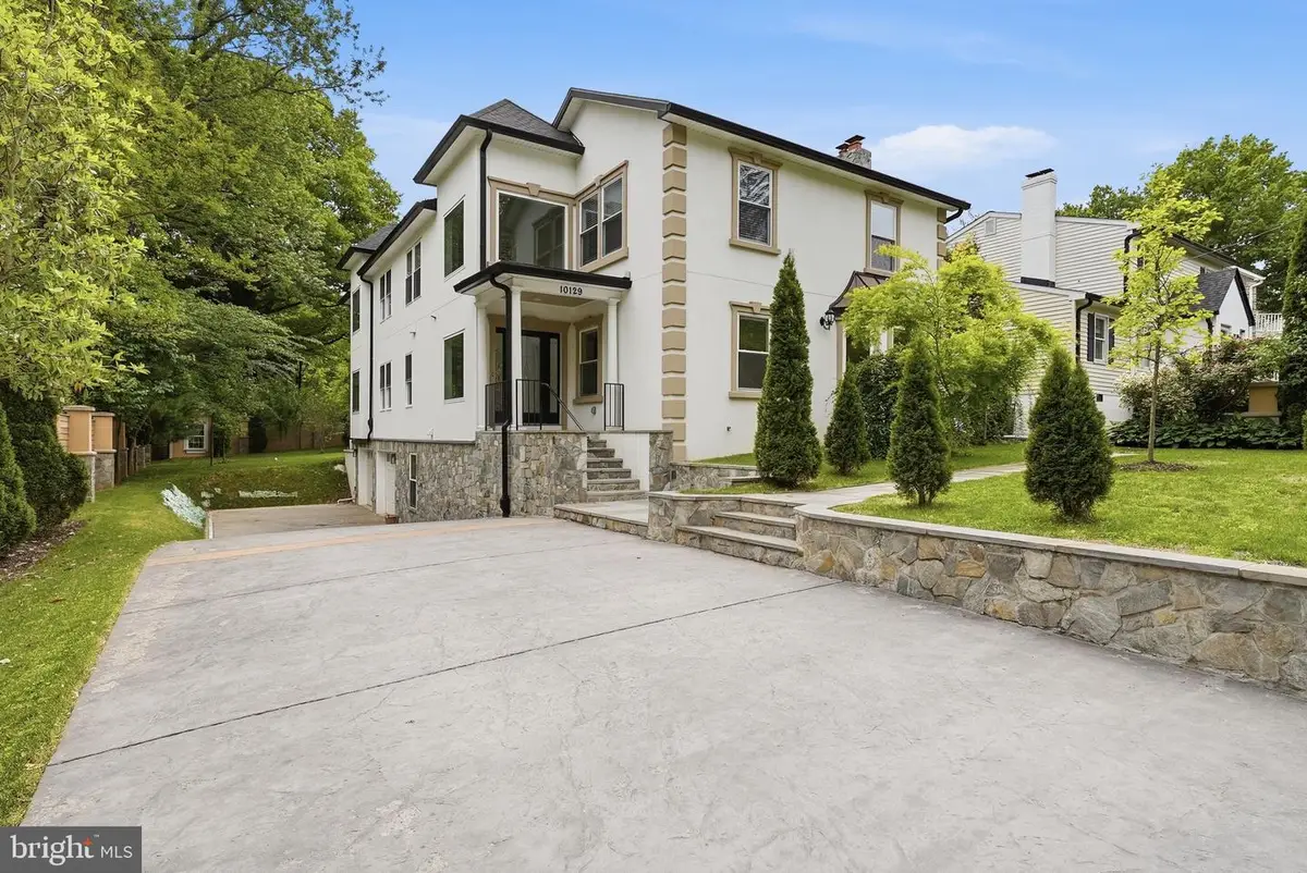 10129 Dwight Ave, Fairfax, VA 22032 - #1