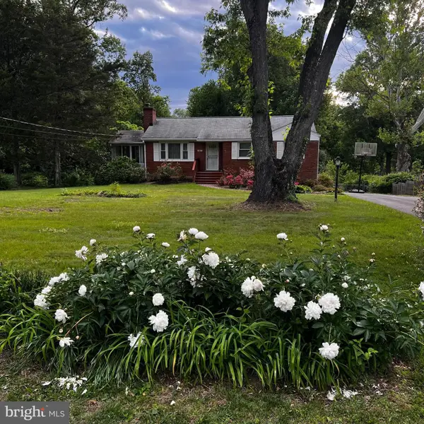 3817 Estel Rd, FAIRFAX, VA 22031