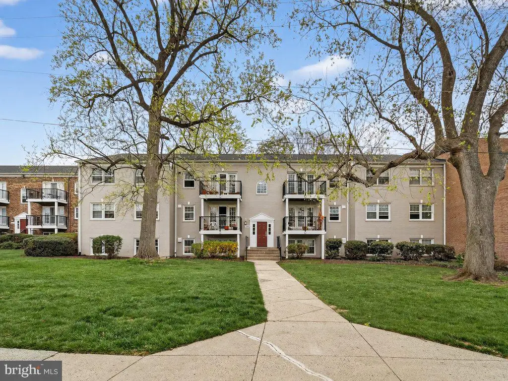 9489 Fairfax Blvd #101, Fairfax, VA 22031 - #1
