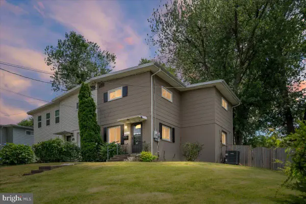 10623 Maple St, FAIRFAX, VA 22030