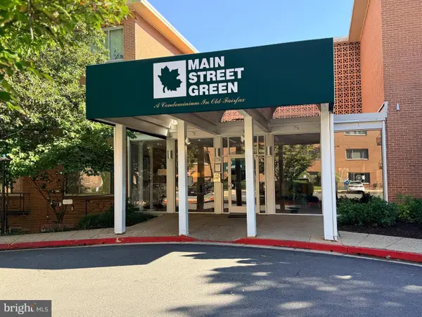 10570 Main St #302, FAIRFAX, VA 22030