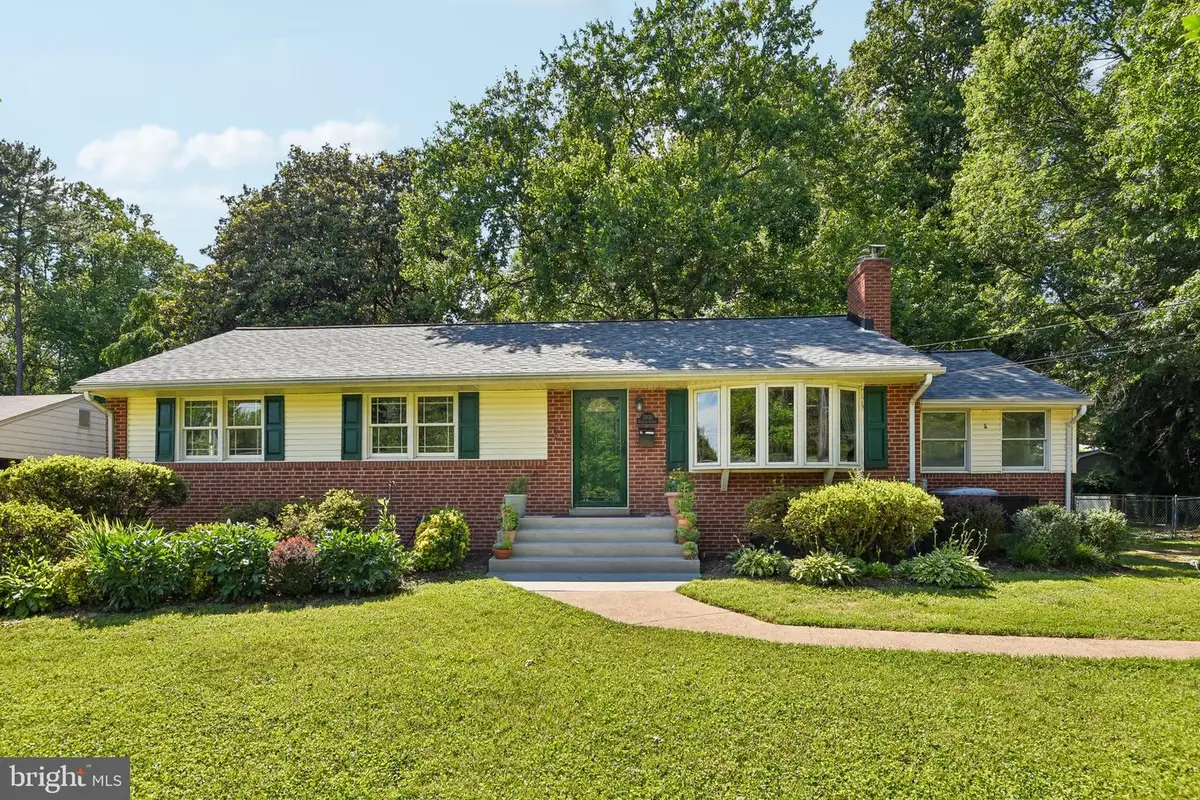 3502 Burrows Ave, Fairfax, VA 22030 - #1