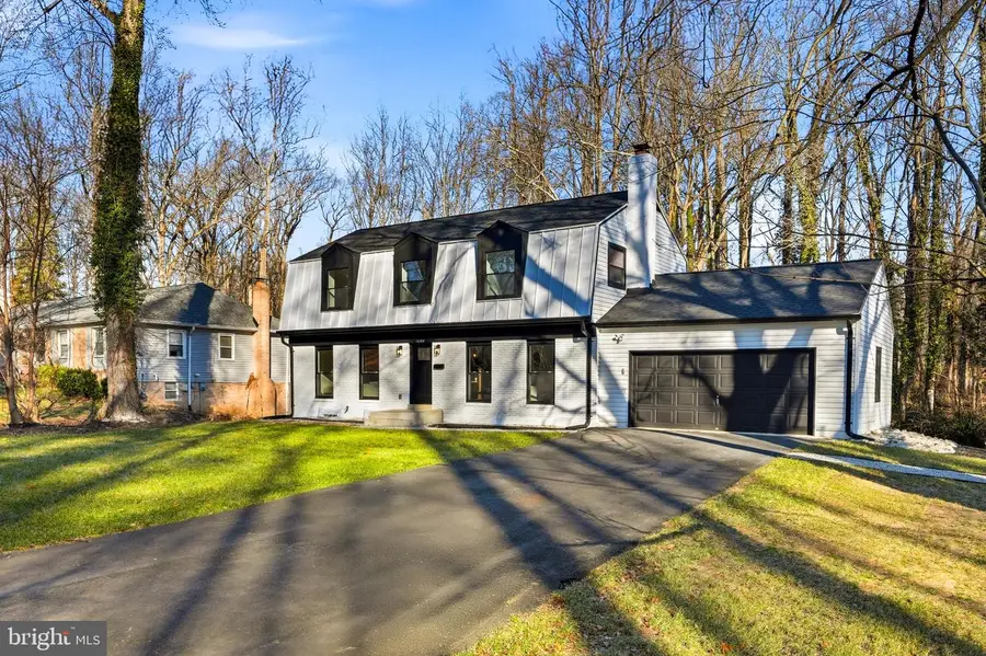 10704 Howerton Ave, Fairfax, VA 22030 - #2