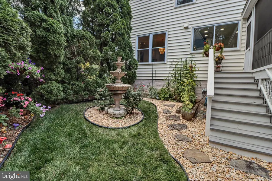 4001 Crestar Ct, Fairfax, VA 22032 - #3