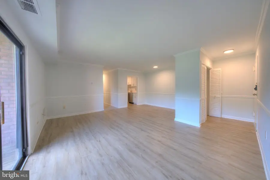 10725 W West Dr #303, Fairfax, VA 22030 - #2