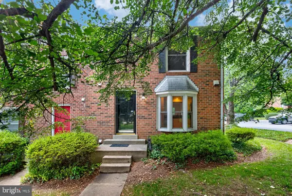 10612 Railroad Ct, FAIRFAX, VA 22030