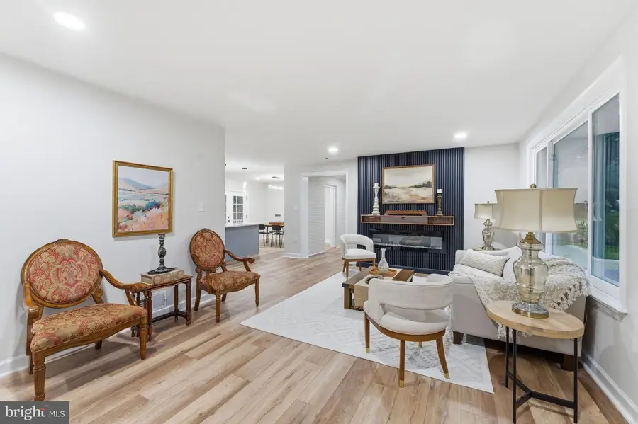 3629 Parklane Rd, Fairfax, VA 22030 - #3