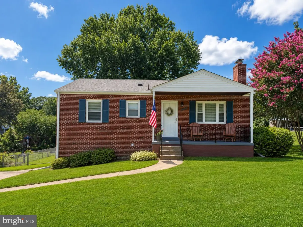 10013 Terry St, Fairfax, VA 22031 - #1