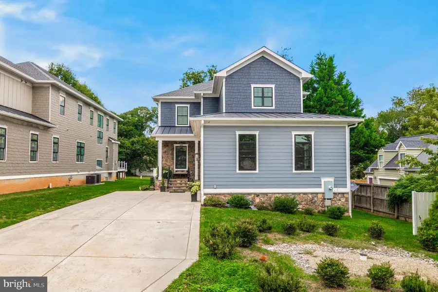 10704 Warwick Ave, Fairfax, VA 22030 - #2