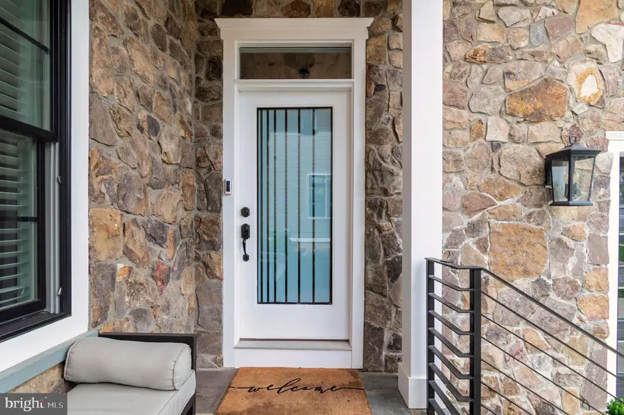 10704 Warwick Ave, Fairfax, VA 22030 - #3